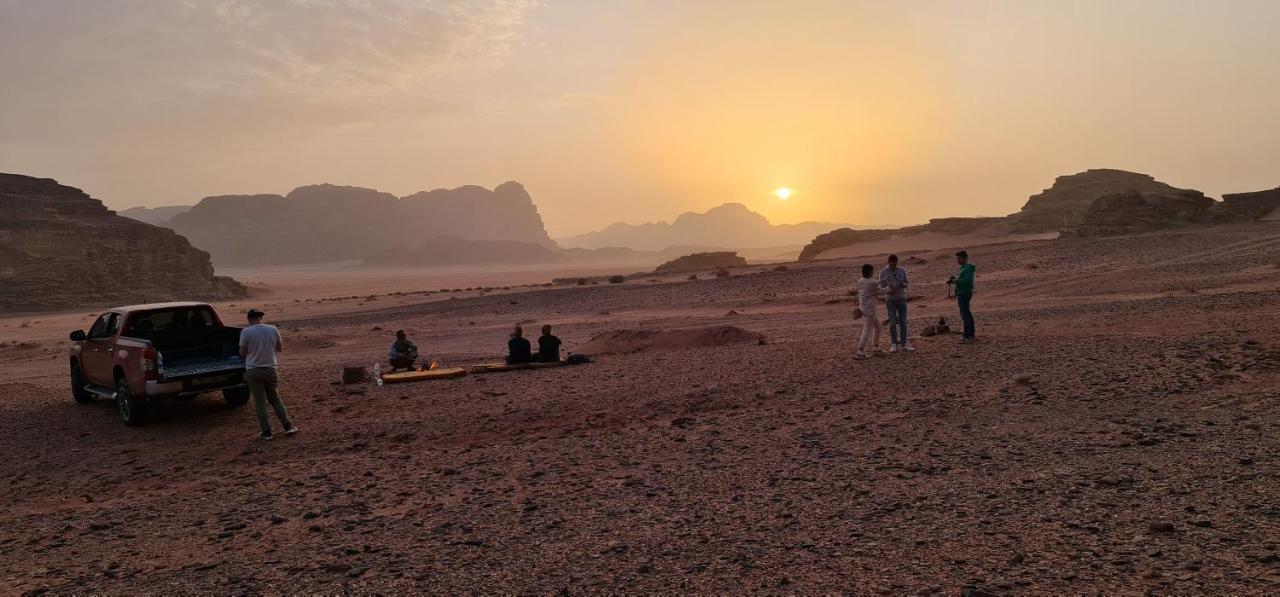 Martian Desert Camp Wadi Rum Eksteriør billede