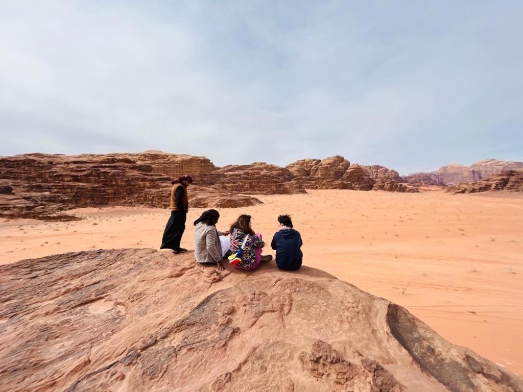 Martian Desert Camp Wadi Rum Eksteriør billede
